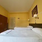 Pensjonat Parini Cesano Boscone